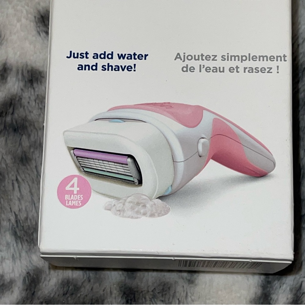 Schick Intuition Razor - Picture 7 of 9